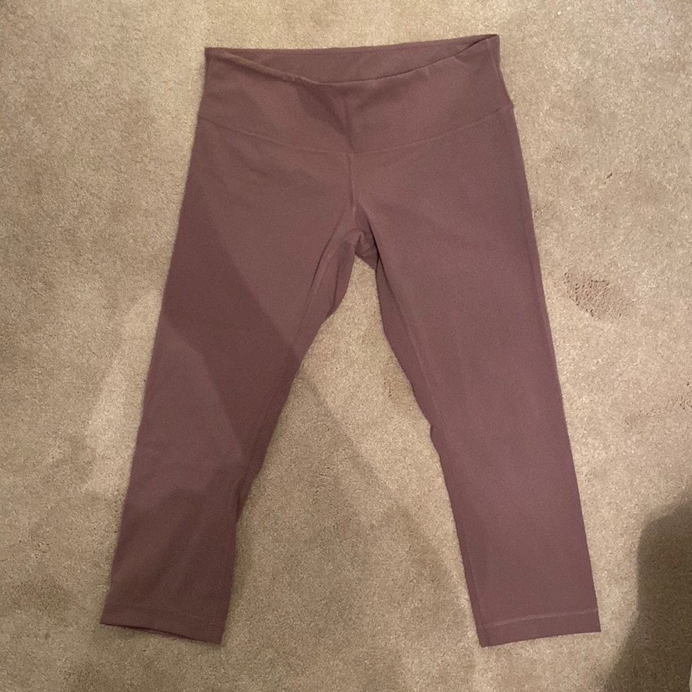 NWOT lululemon cropped leggings